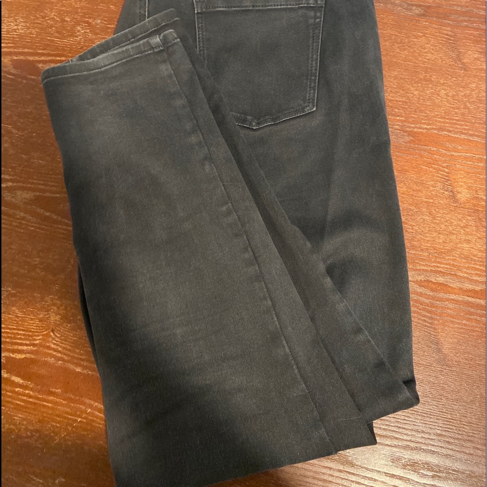 Gloria Vanderbilt Black Pull on Pants
